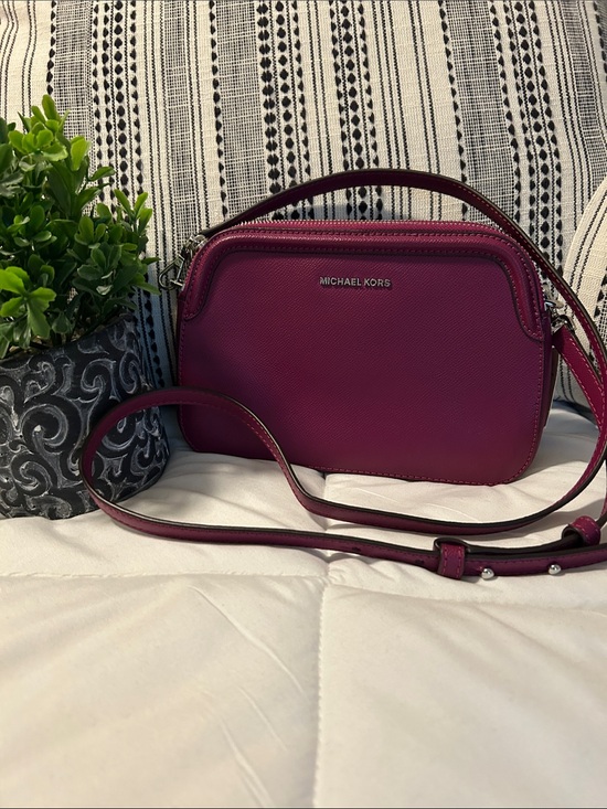 Michael Kors Handbags - Michael Kors Houston Plum Cross Grain Saffiano Crossbody Bag NWT